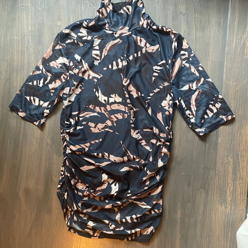 Cable & Gauge Black and Brown Patterned Blouse